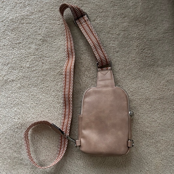 Telena Small Sling Bag for Women Vegan Leather - Picture 3 of 8